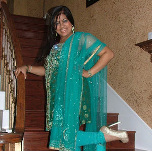 Meet your Posher, Sharmin